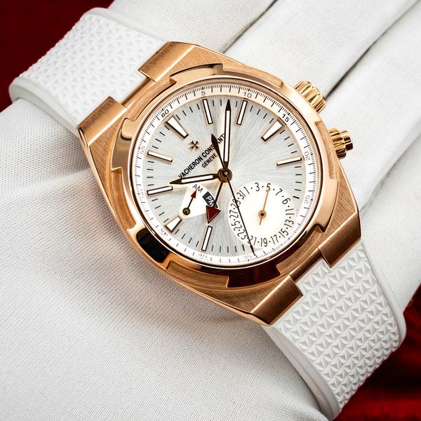 Vacheron Constantin Overseas 7900V/000R-B336